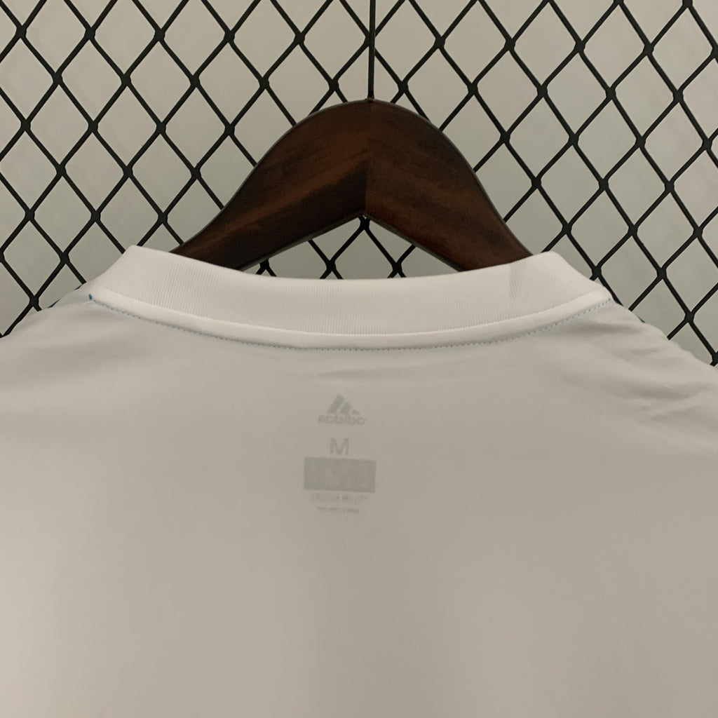 Camisa Real Madrid 17/18 Retro. Manga Longa