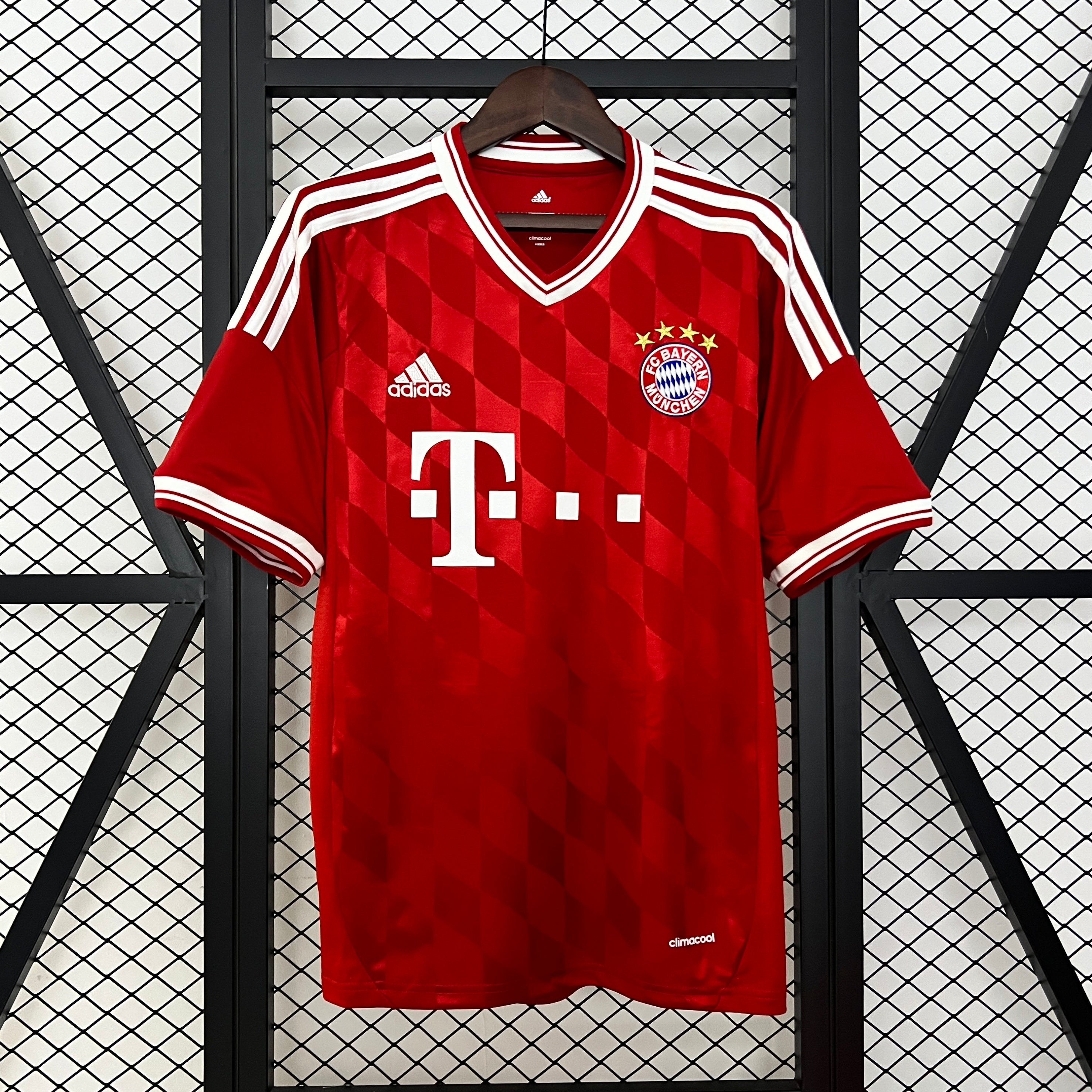 Camisa retrô Bayern Munich 13/14 Home