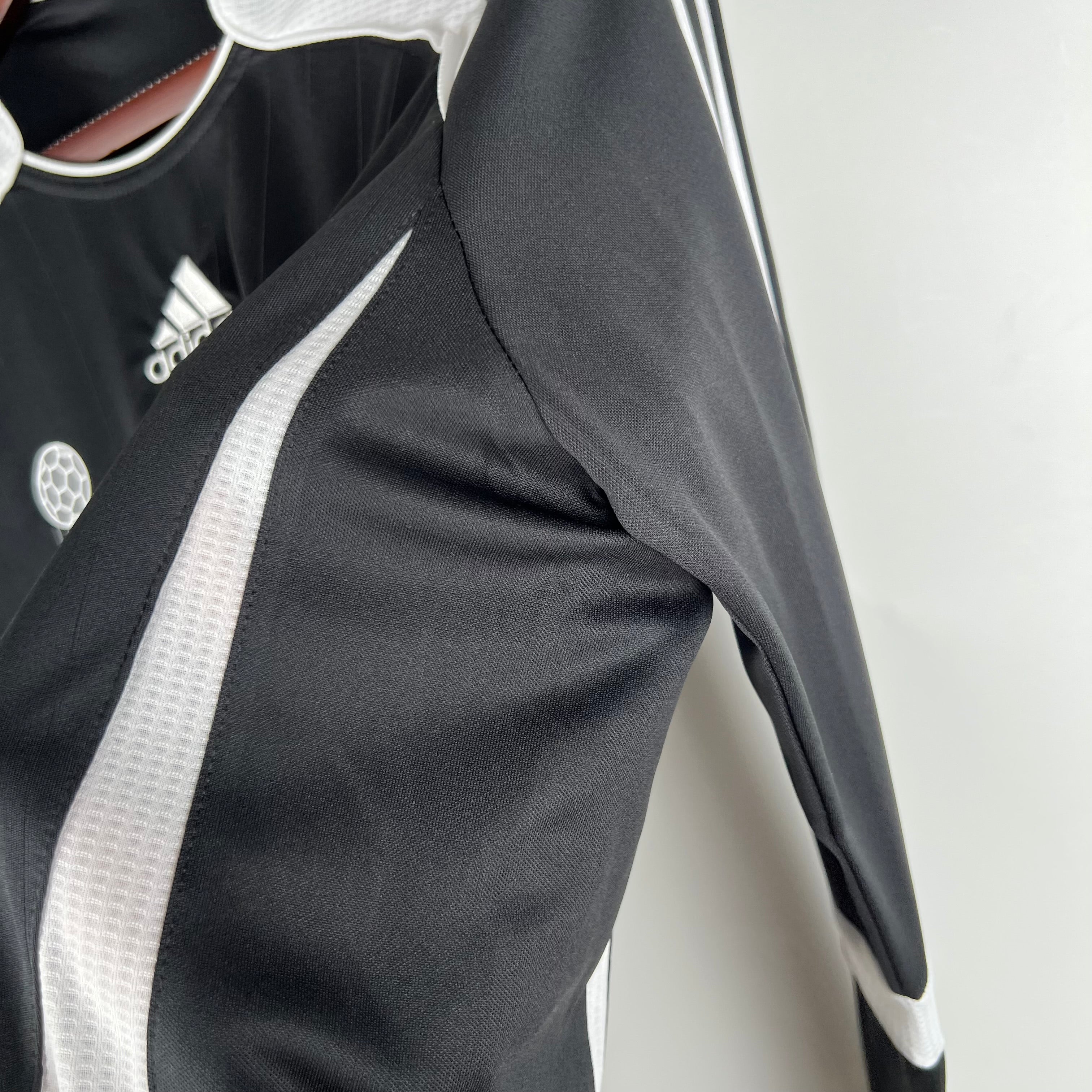 Camisa Real Madrid Retrô Manga Longa 06/07