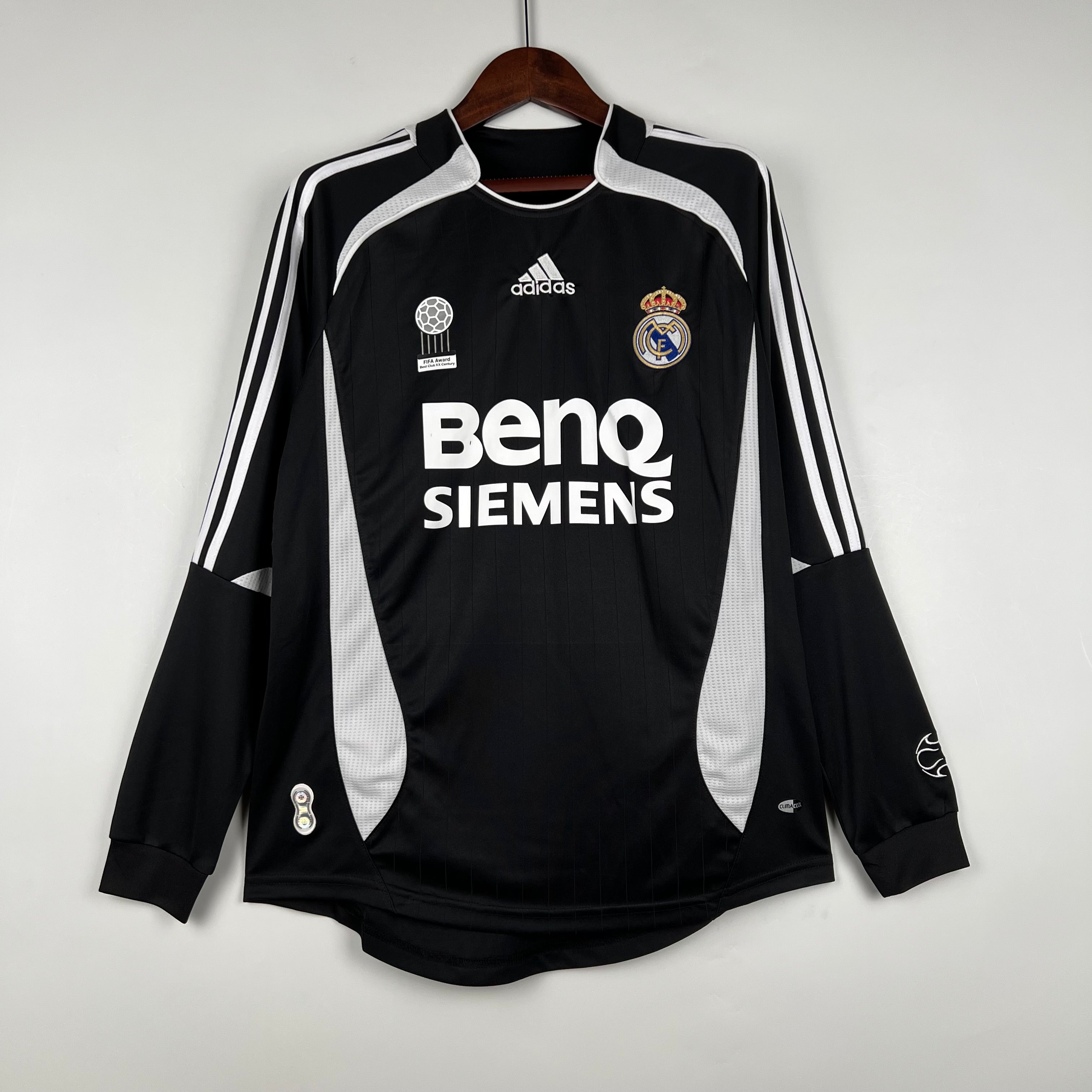 Camisa Real Madrid Retrô Manga Longa 06/07
