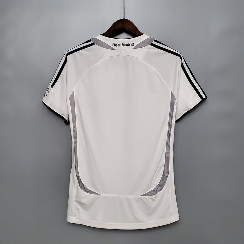 Camisa Retrô Real Madrid Home 06/07