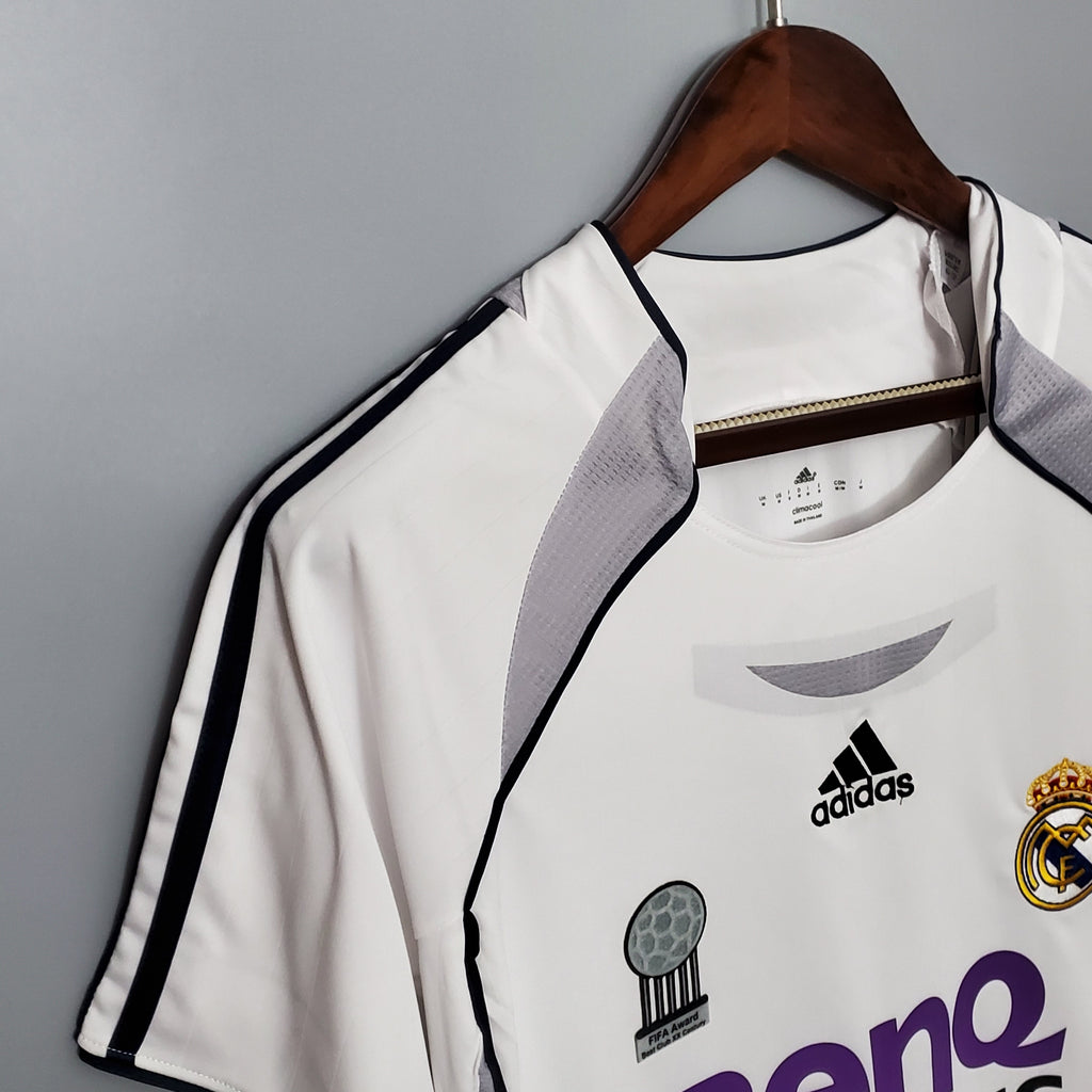 Camisa Retrô Real Madrid Home 06/07