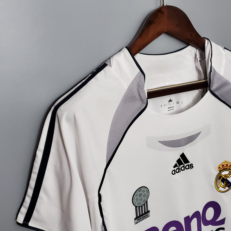 Camisa Retrô Real Madrid Home 06/07