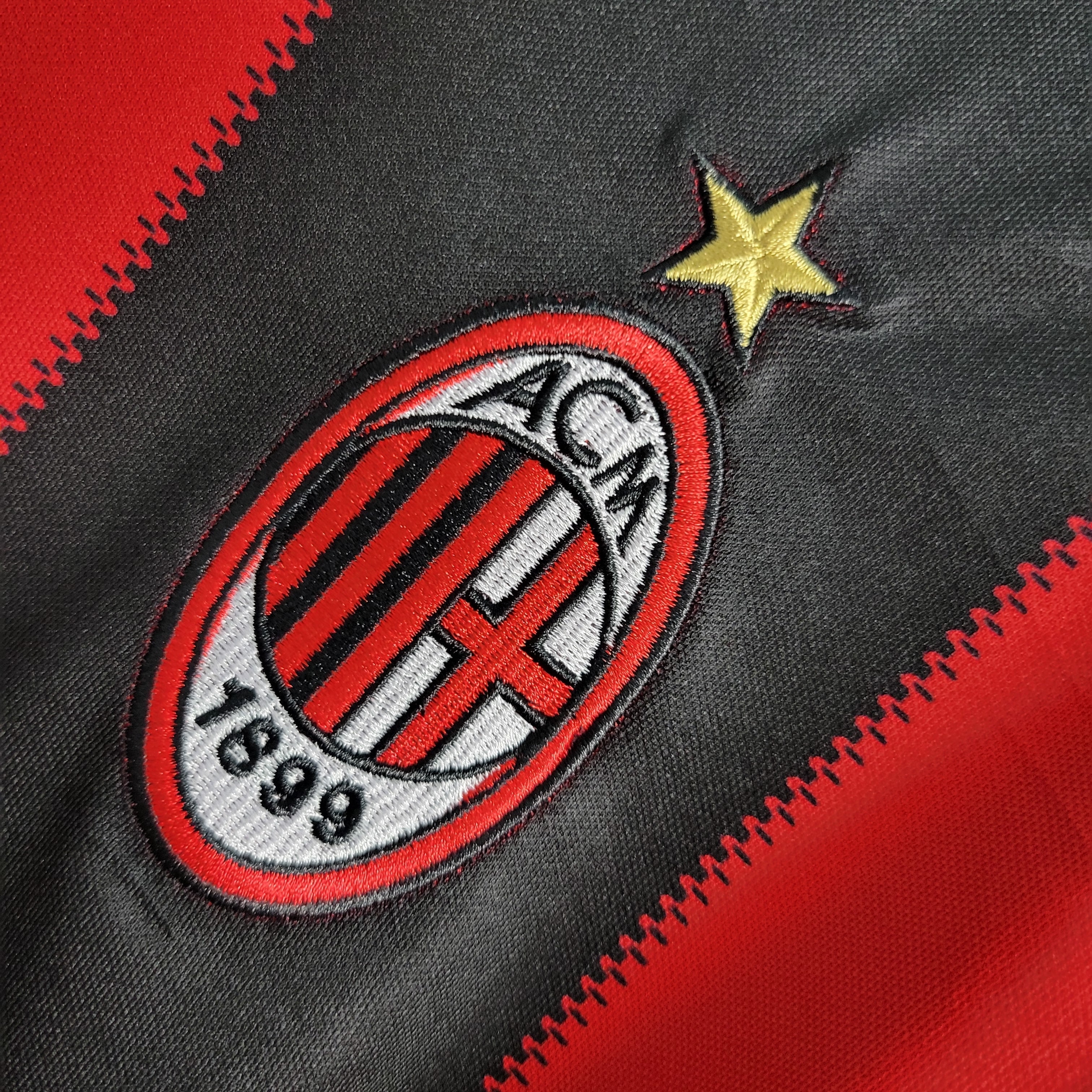 Camisa Milan Titular 10/11 - Versão Retro 111