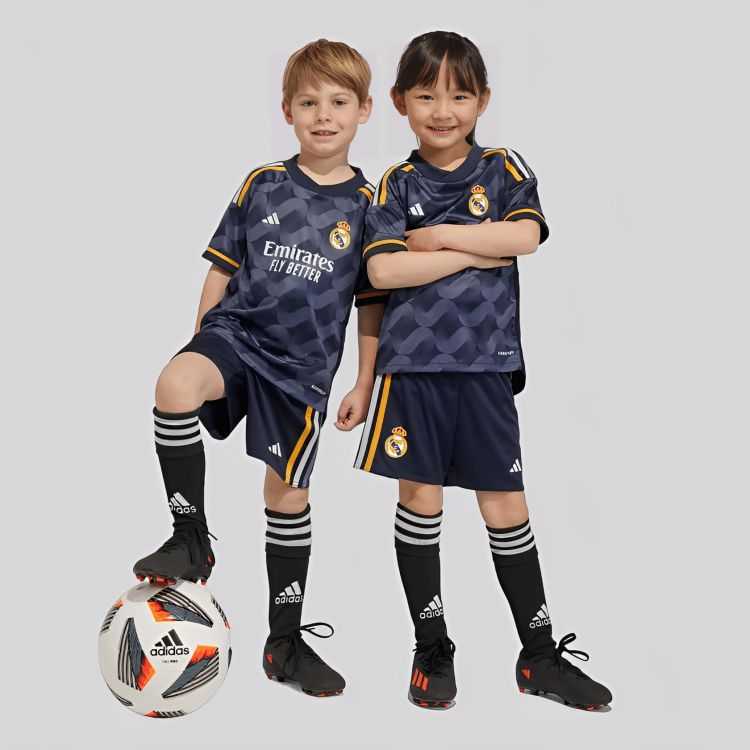 Kit Real Madrid II 2023 – Infantil