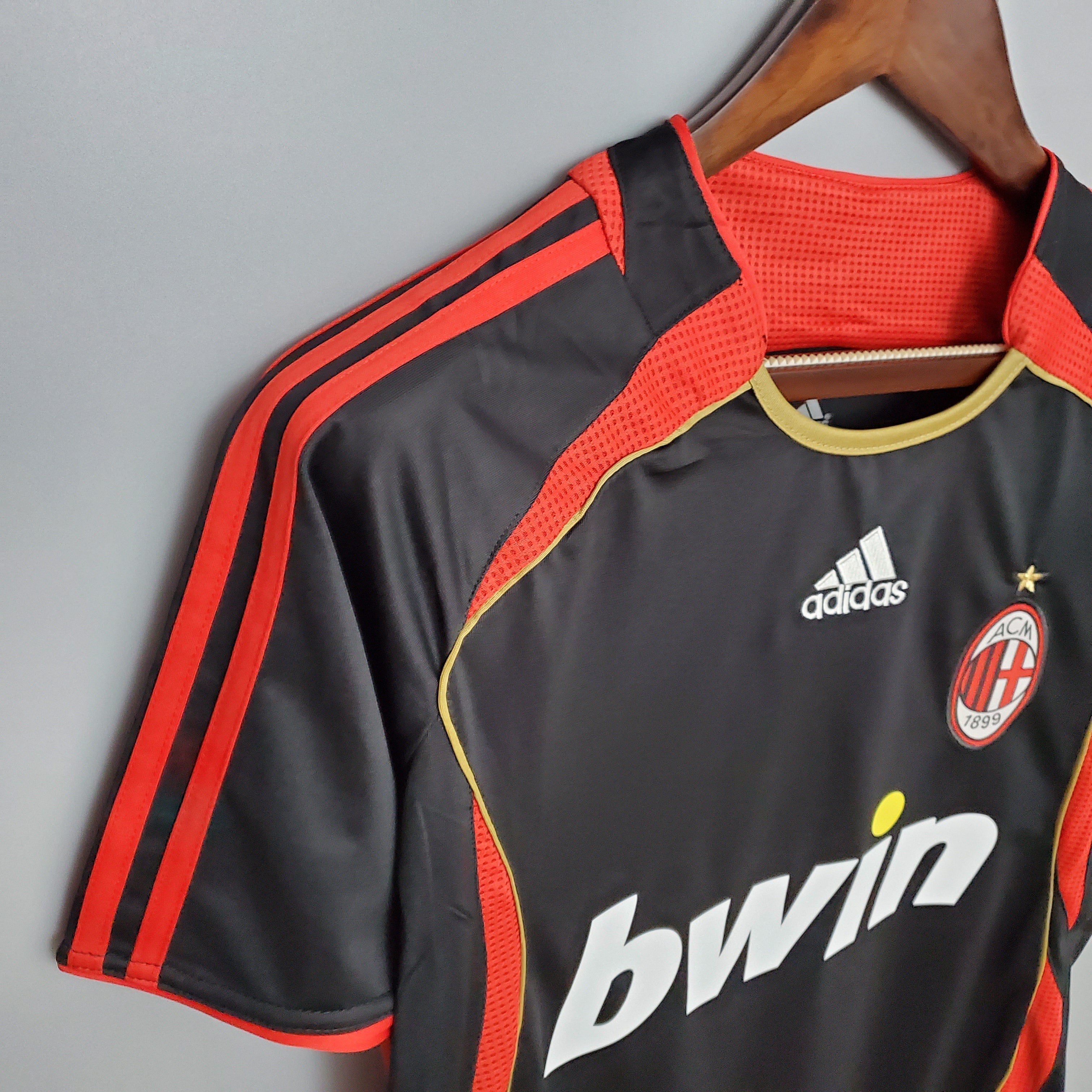 Camisa Milan Reserva 06/07 - Versão Retro 111